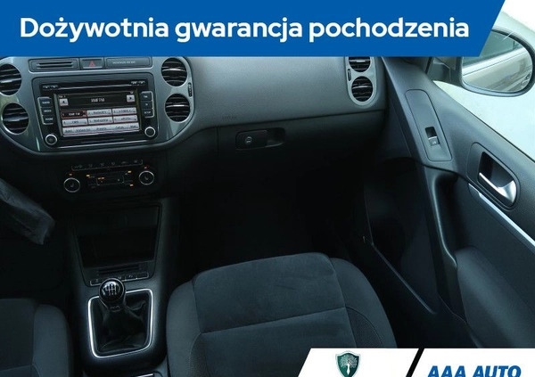 Volkswagen Tiguan cena 52000 przebieg: 145541, rok produkcji 2012 z Łowicz małe 254